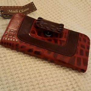 Madi Claire leather wallet